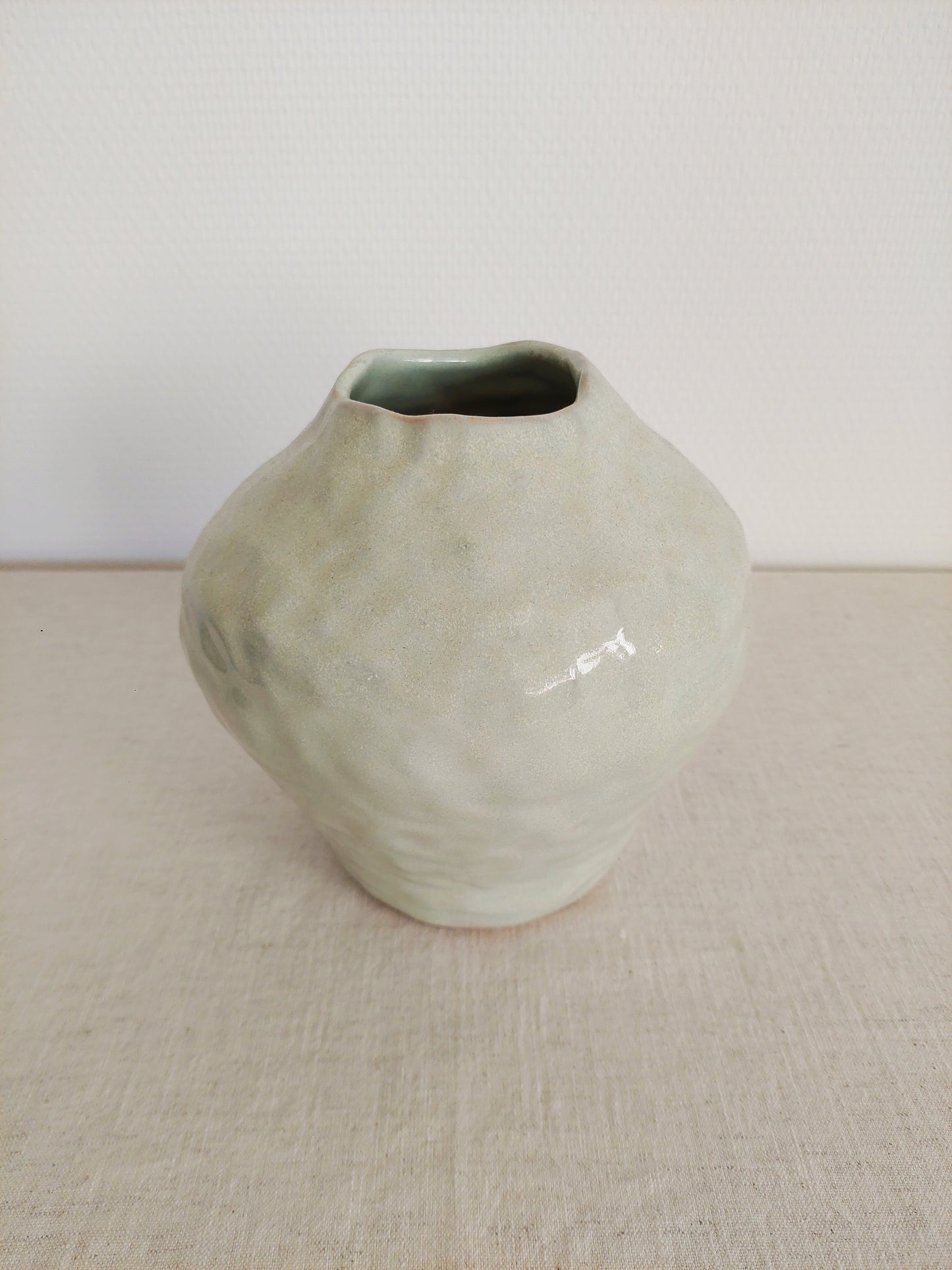 Vase (Light Green)