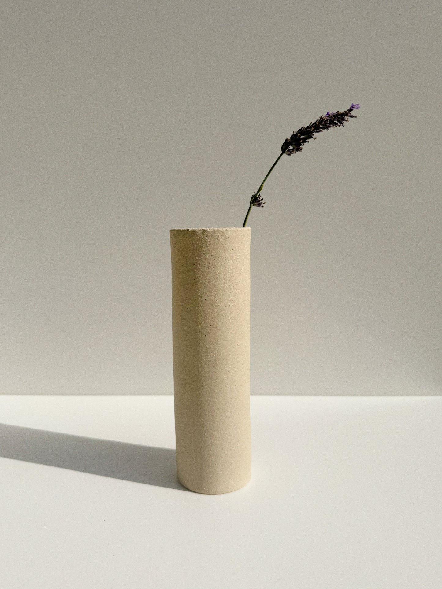 Vase beige brut