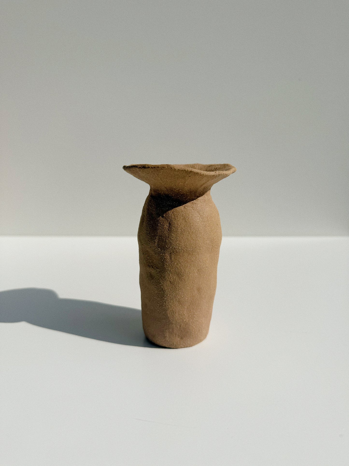 Vase pincé brut