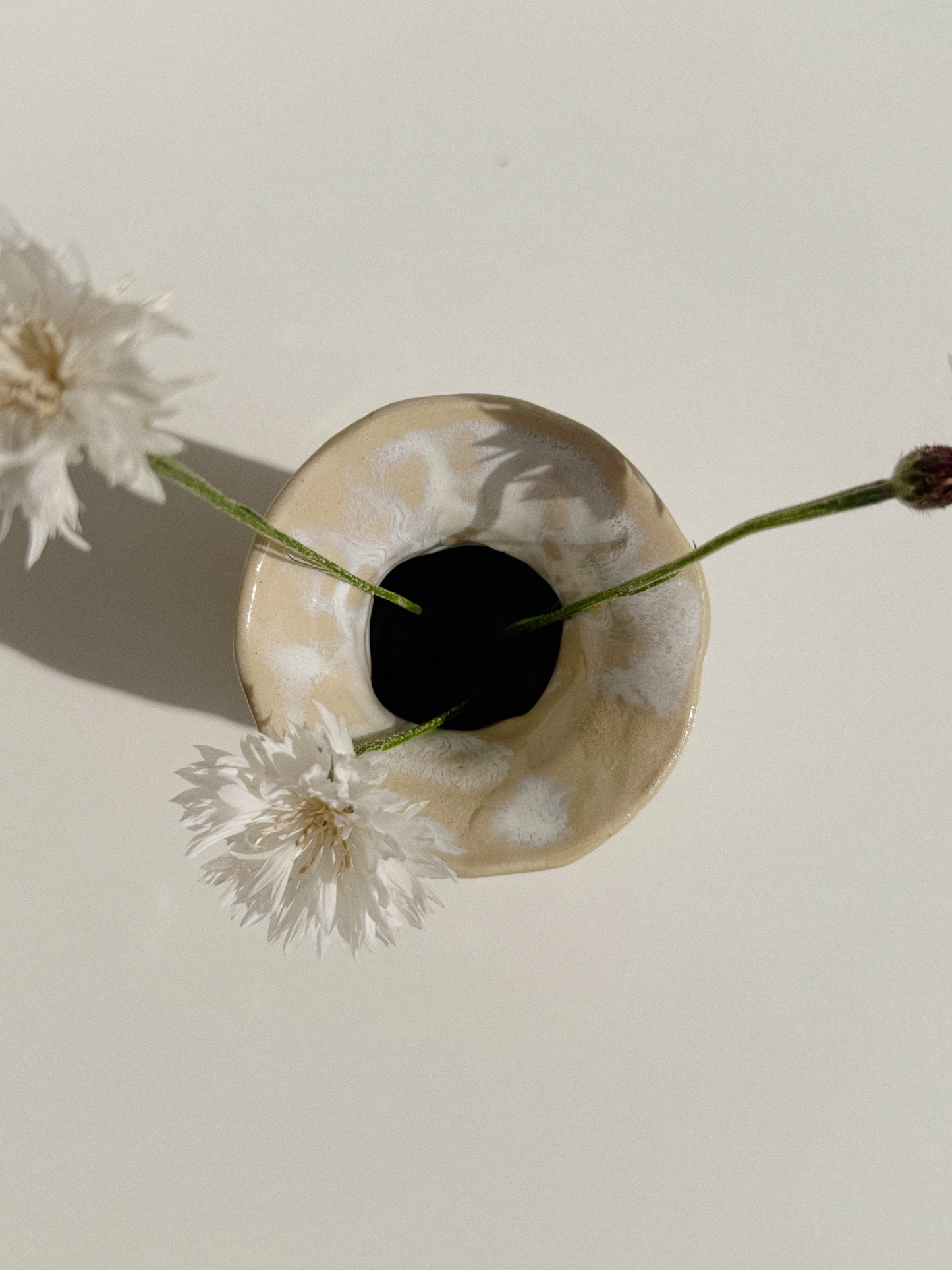 Vase pincé blanc