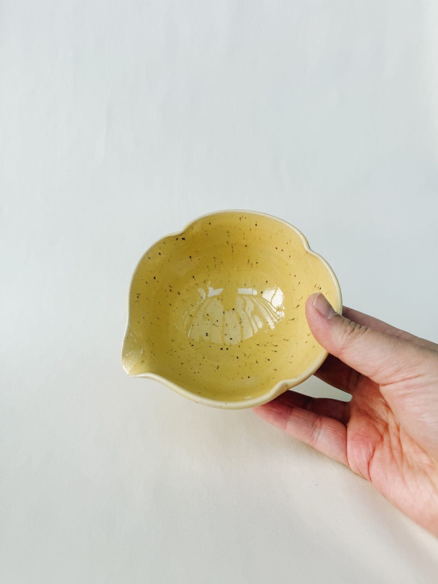 Bol à matcha jaune