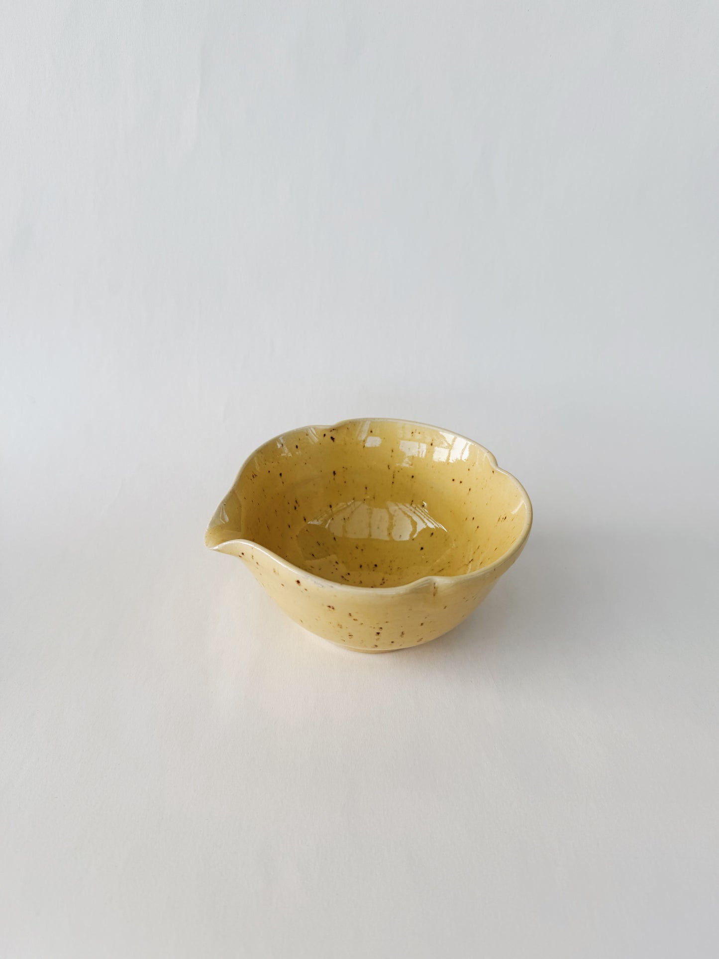 Bol à matcha jaune
