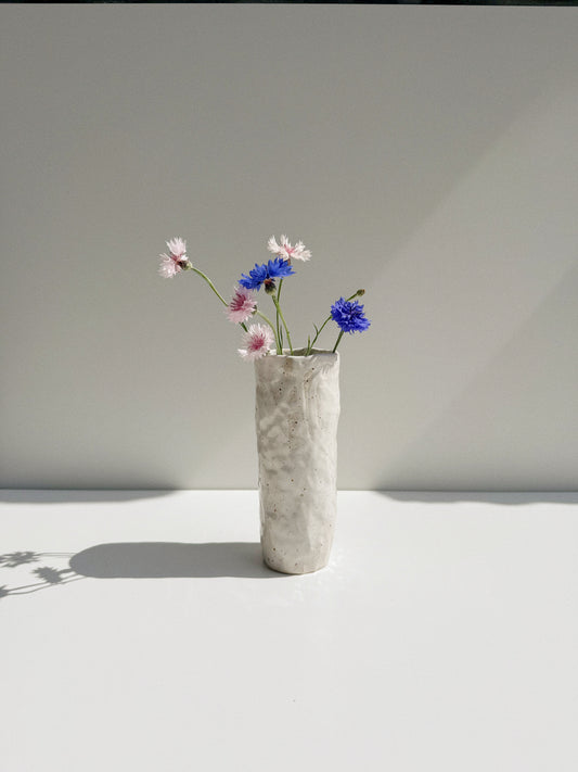 Vase pincé blanc #1